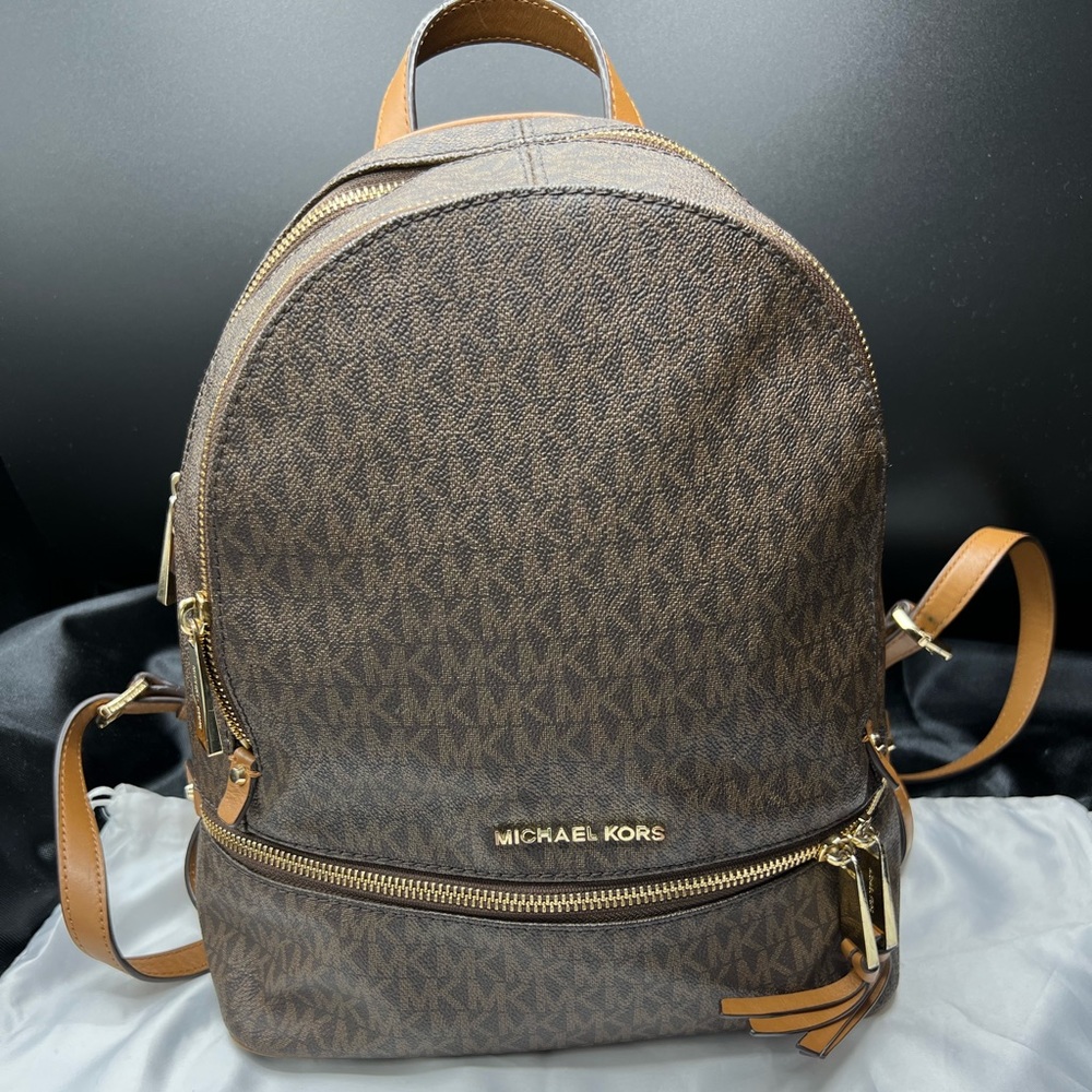 MICHAEL MICHAEL KORS Rhea Medium Logo Backpack - EUC